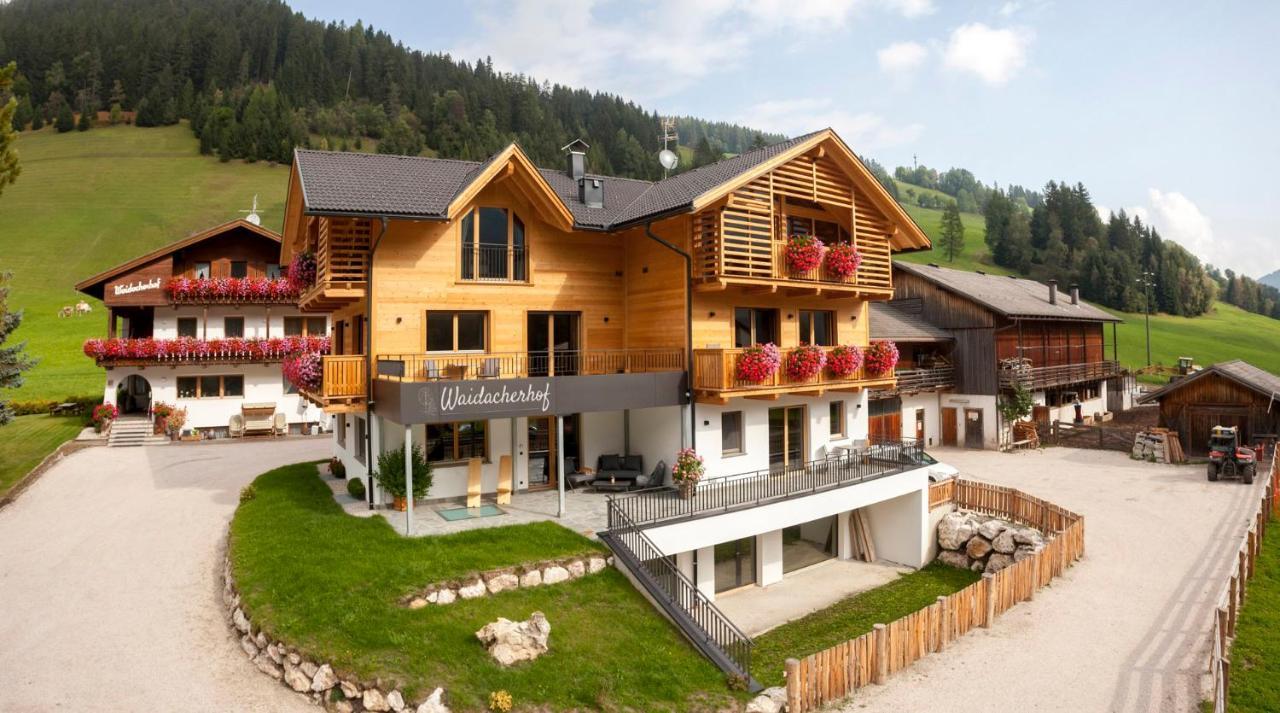 Waidacherhof Apartments Braies  Exteriér fotografie