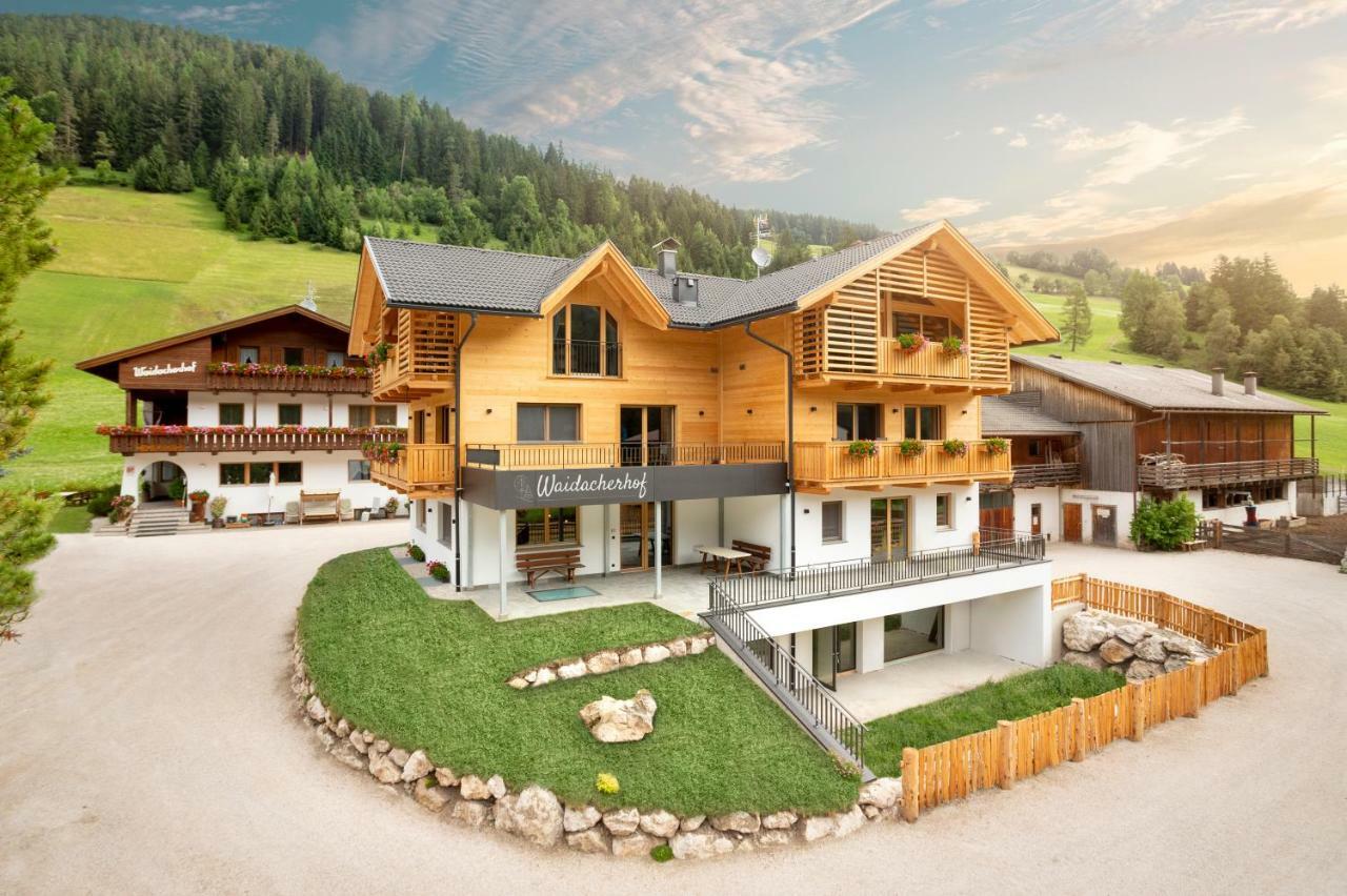 Waidacherhof Apartments Braies  Exteriér fotografie